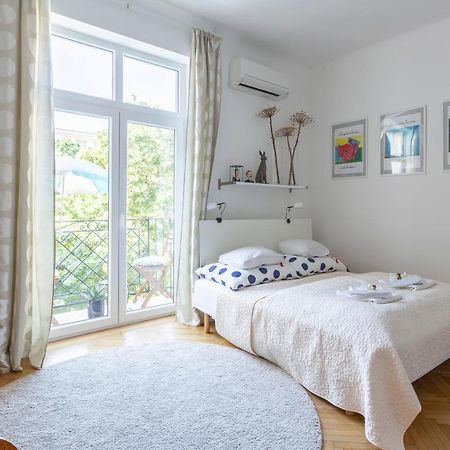 Gorgeous Flat Right Near The City Center 부다페스트 외부 사진