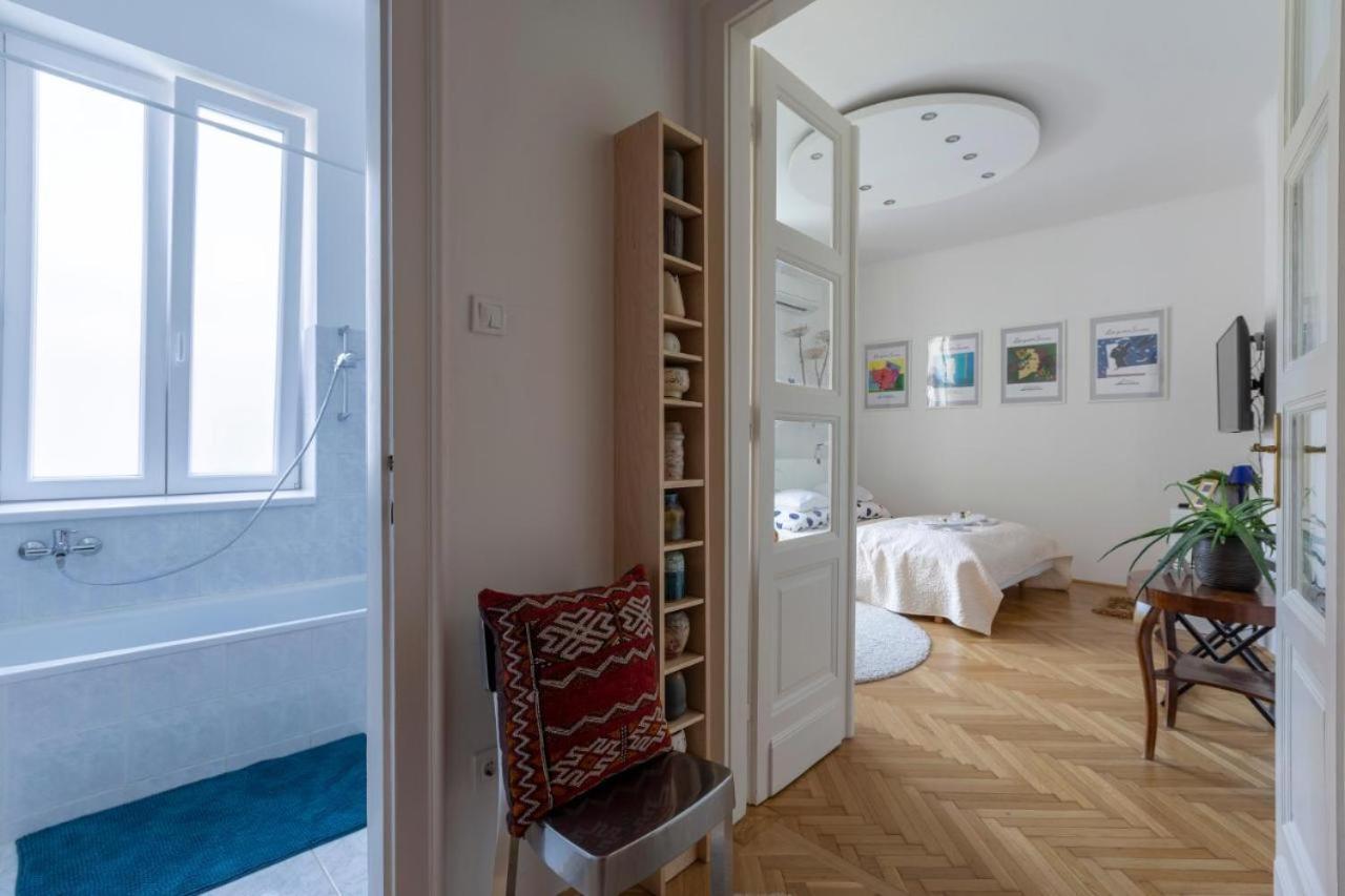 Gorgeous Flat Right Near The City Center 부다페스트 외부 사진
