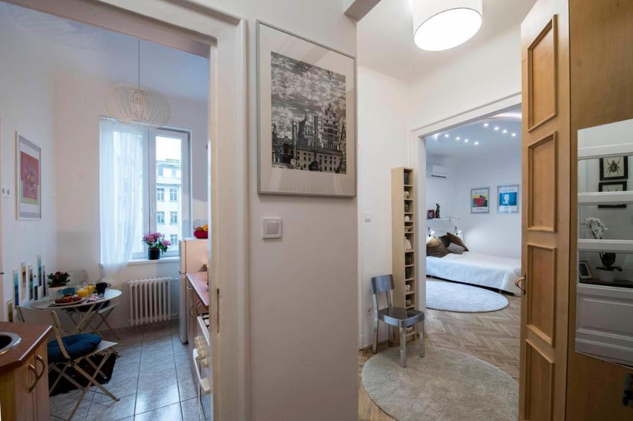 Gorgeous Flat Right Near The City Center 부다페스트 외부 사진