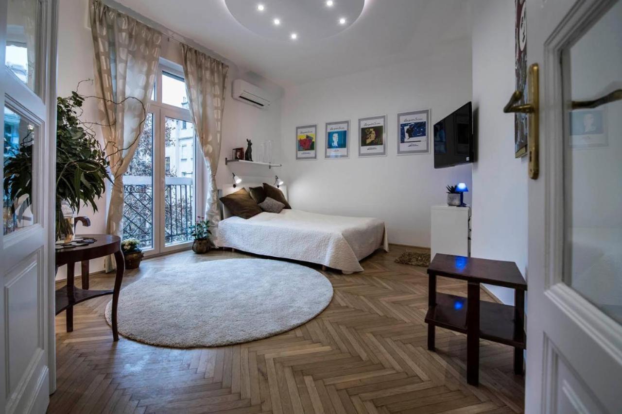Gorgeous Flat Right Near The City Center 부다페스트 외부 사진