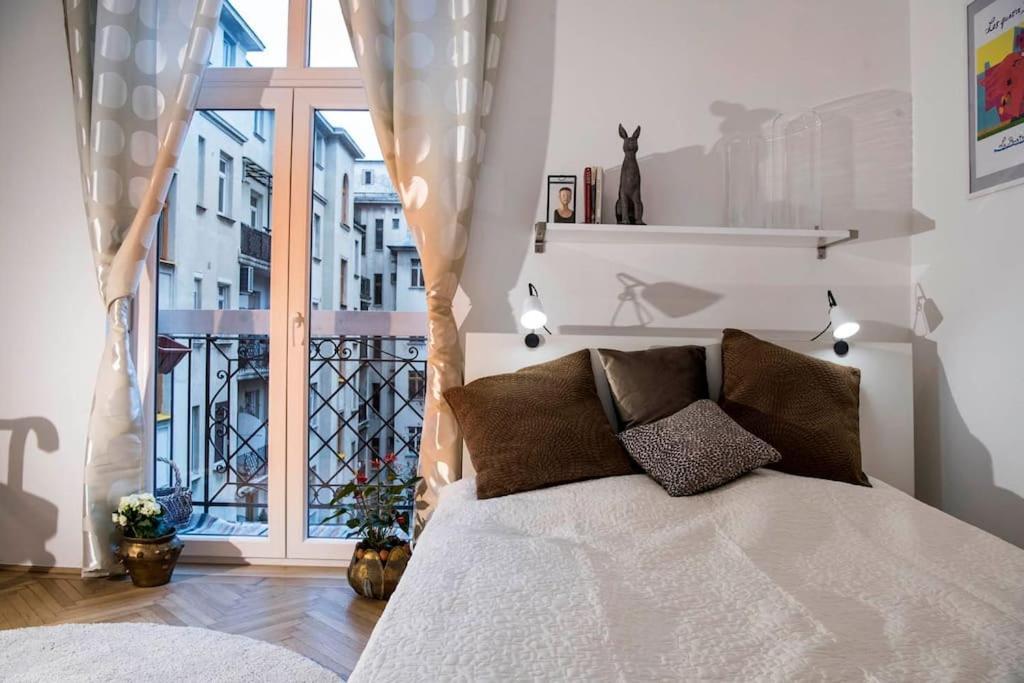 Gorgeous Flat Right Near The City Center 부다페스트 외부 사진
