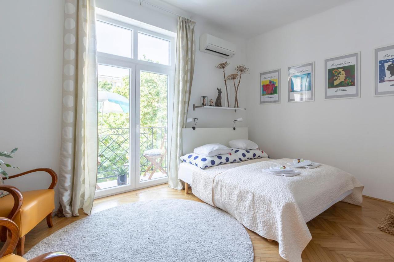 Gorgeous Flat Right Near The City Center 부다페스트 외부 사진