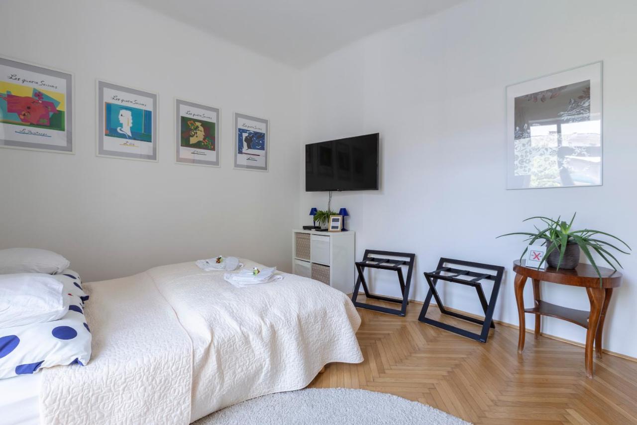 Gorgeous Flat Right Near The City Center 부다페스트 외부 사진